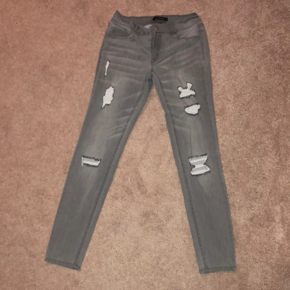 ❤️SOLD❤️ Refuge gray jeans